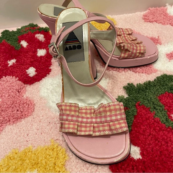Vintage Deadstock Aldo Gingham Block Heels - Picture 2 of 7